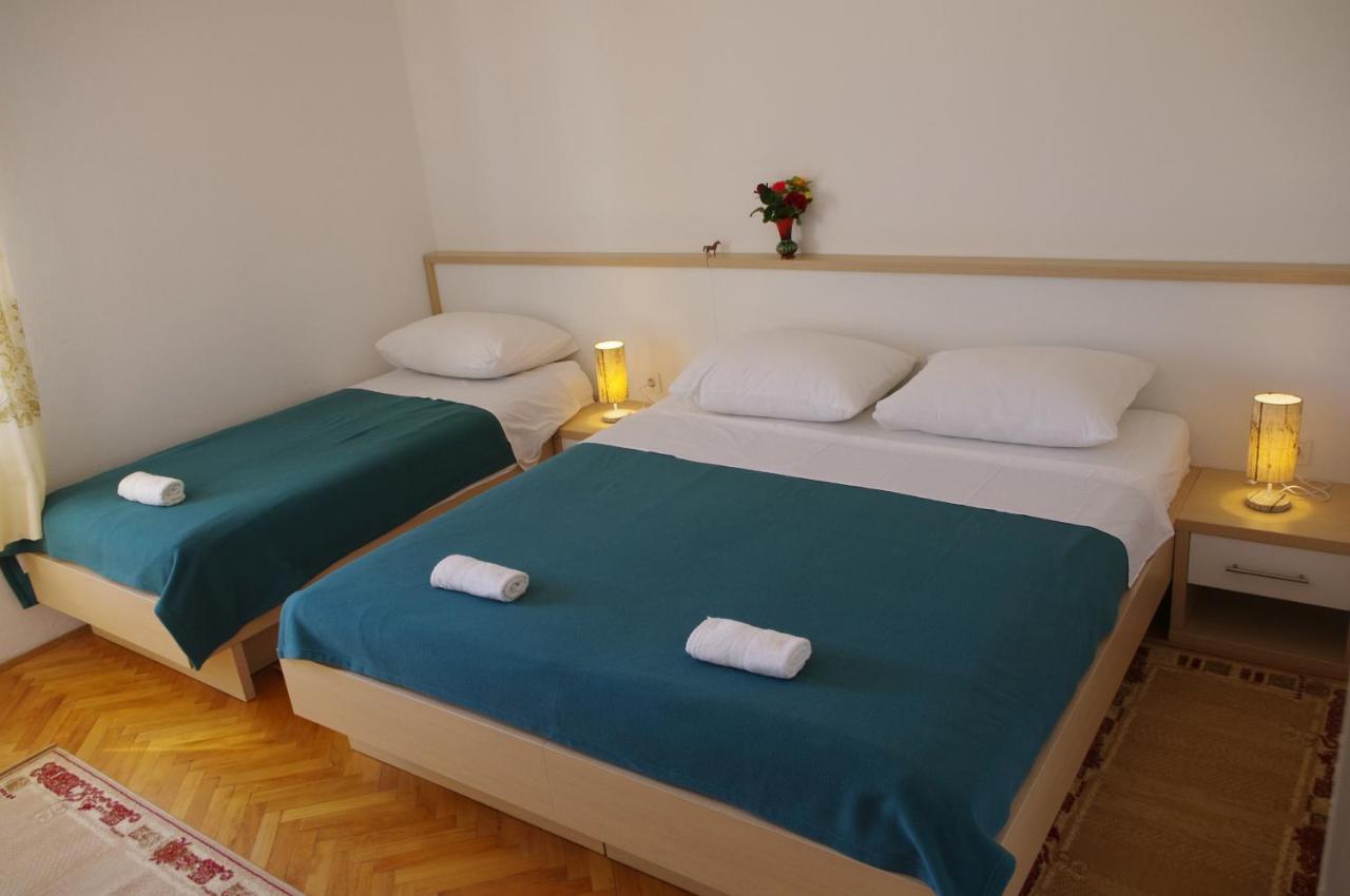 Family Friendly Seaside Apartments Vlasici, Pag - 4319 Kültér fotó